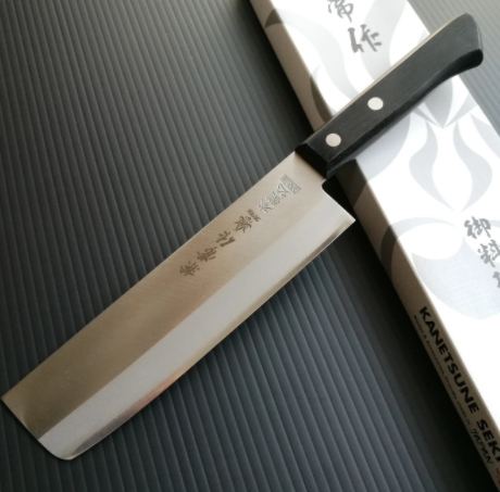2011 Kanetsune Нож кухонный Накири 165 мм 2011 Kanetsune Нож кухонный Накири 165 мм